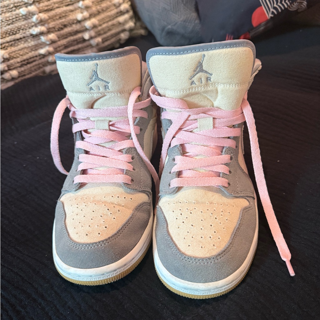 Jordans Sneakers - Pink And Gray